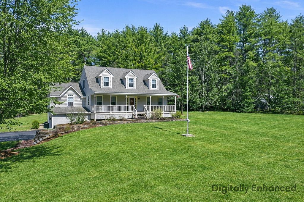 Photo of 166 Amherst Street, Amherst, NH 03031 (MLS # 5081601)