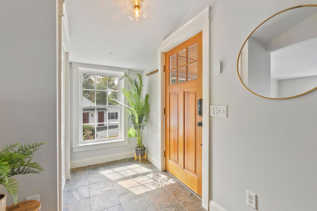 Photo of 333 Main Street, Plaistow, NH 03865 (MLS # 5065239)