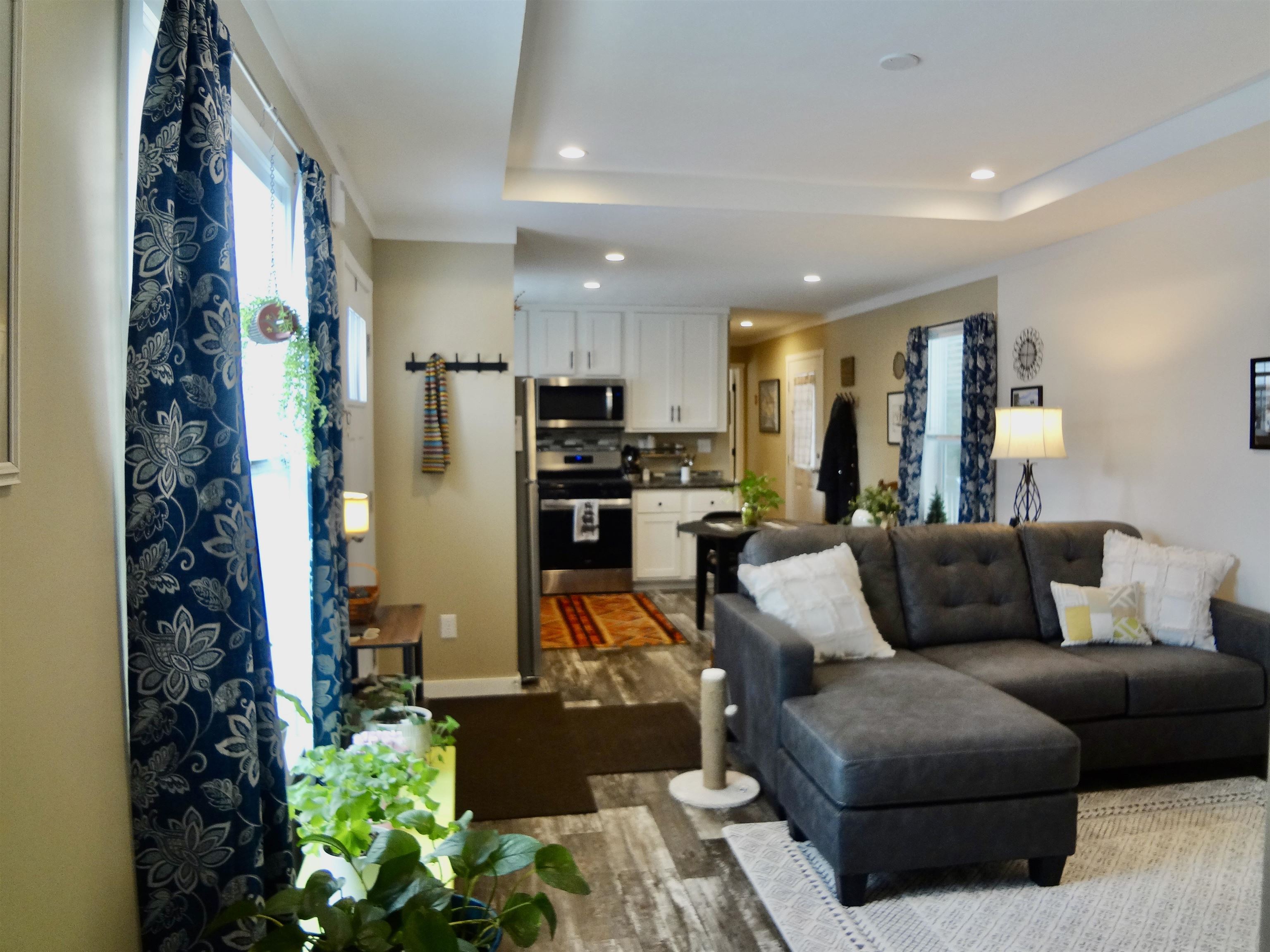 344 Old Lakeshore Road 12