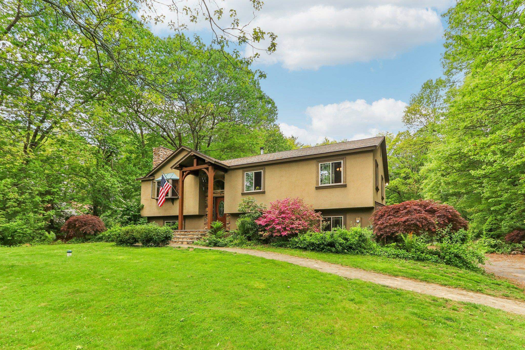 6 Hunter Drive