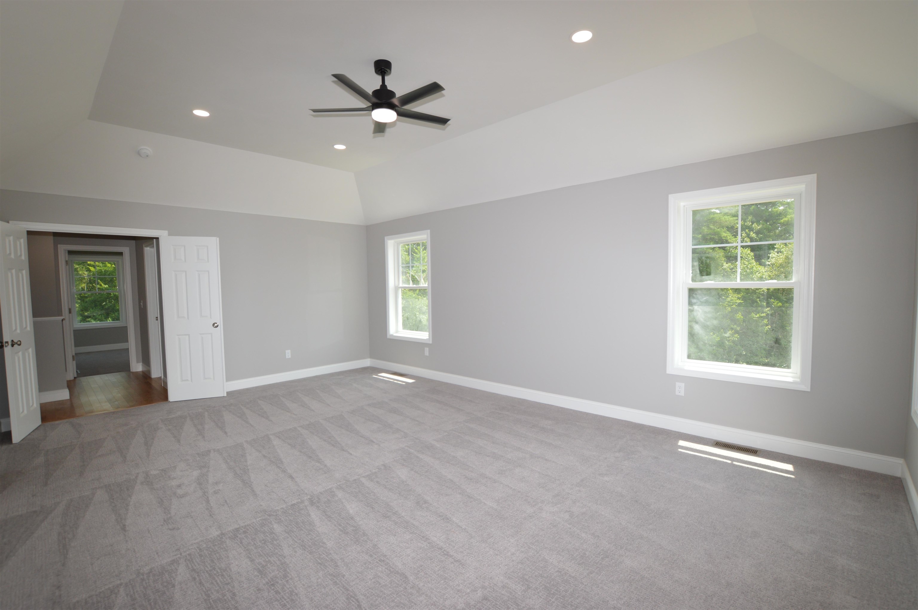 Concord, New Hampshire 03301, United States, 3 Bedrooms Bedrooms, ,3 BathroomsBathrooms,Residential,Active,146738