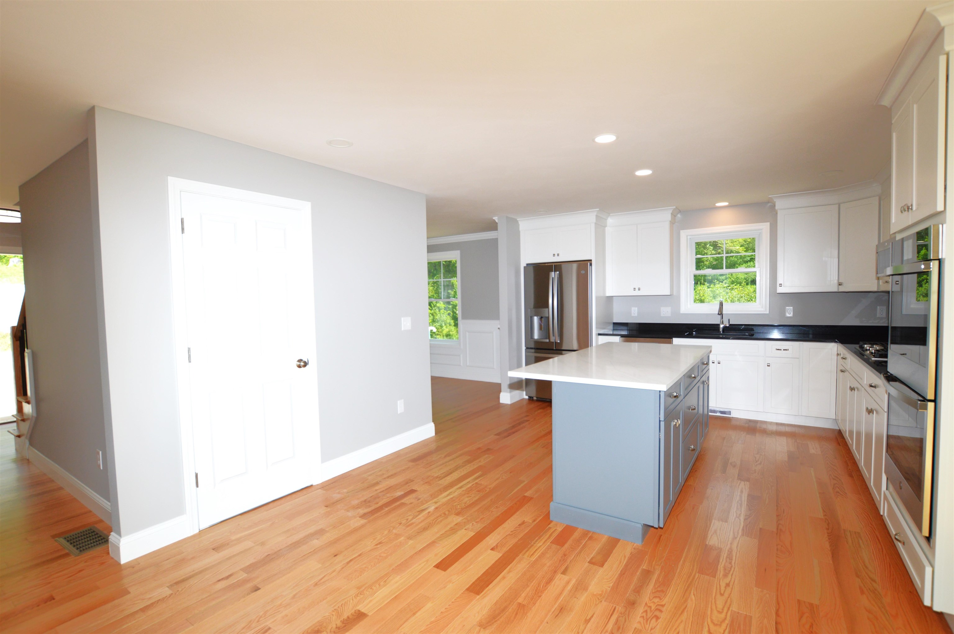 Concord, New Hampshire 03301, United States, 3 Bedrooms Bedrooms, ,3 BathroomsBathrooms,Residential,Active,146738