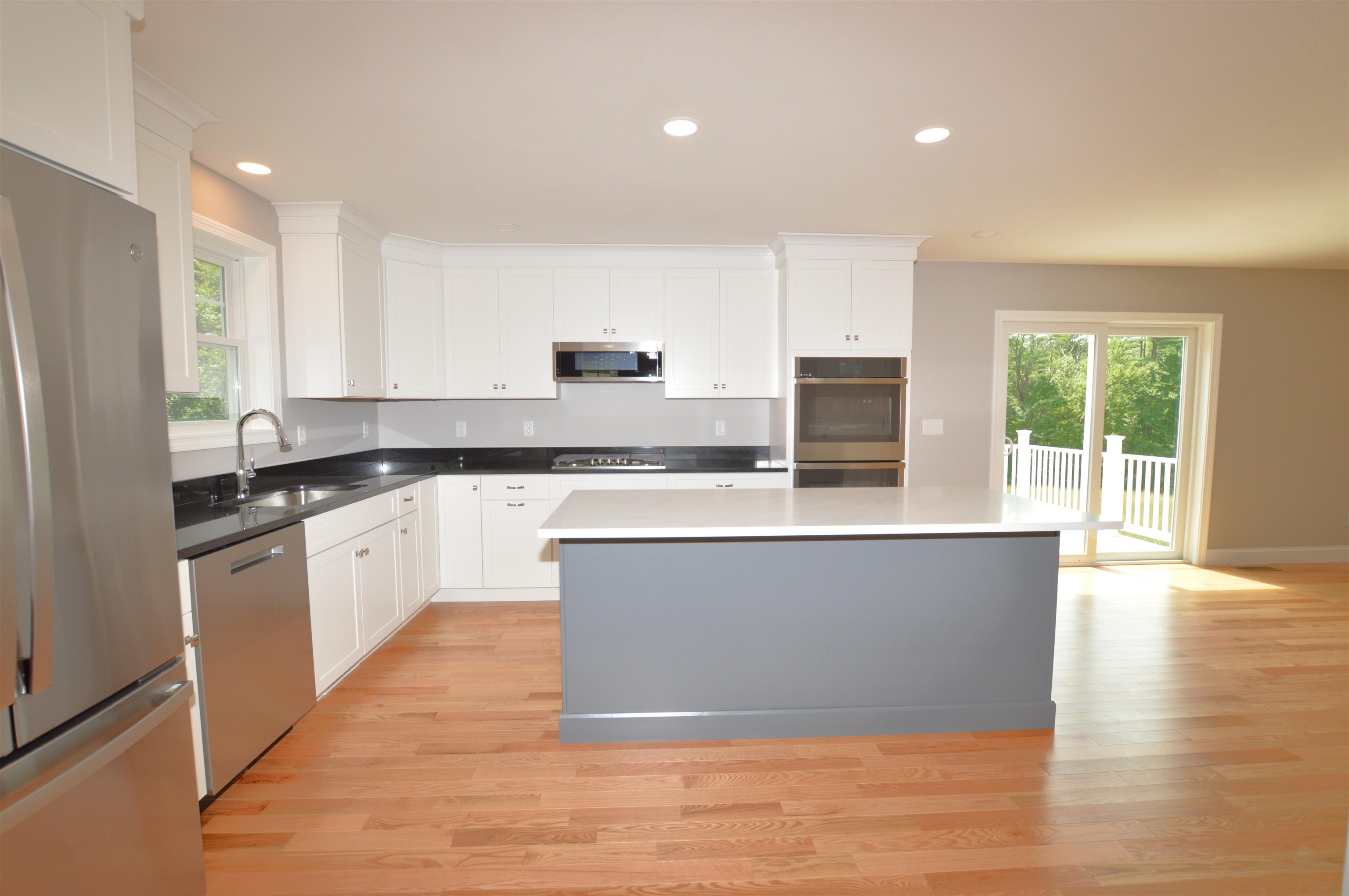 Concord, New Hampshire 03301, United States, 3 Bedrooms Bedrooms, ,3 BathroomsBathrooms,Residential,Active,146738