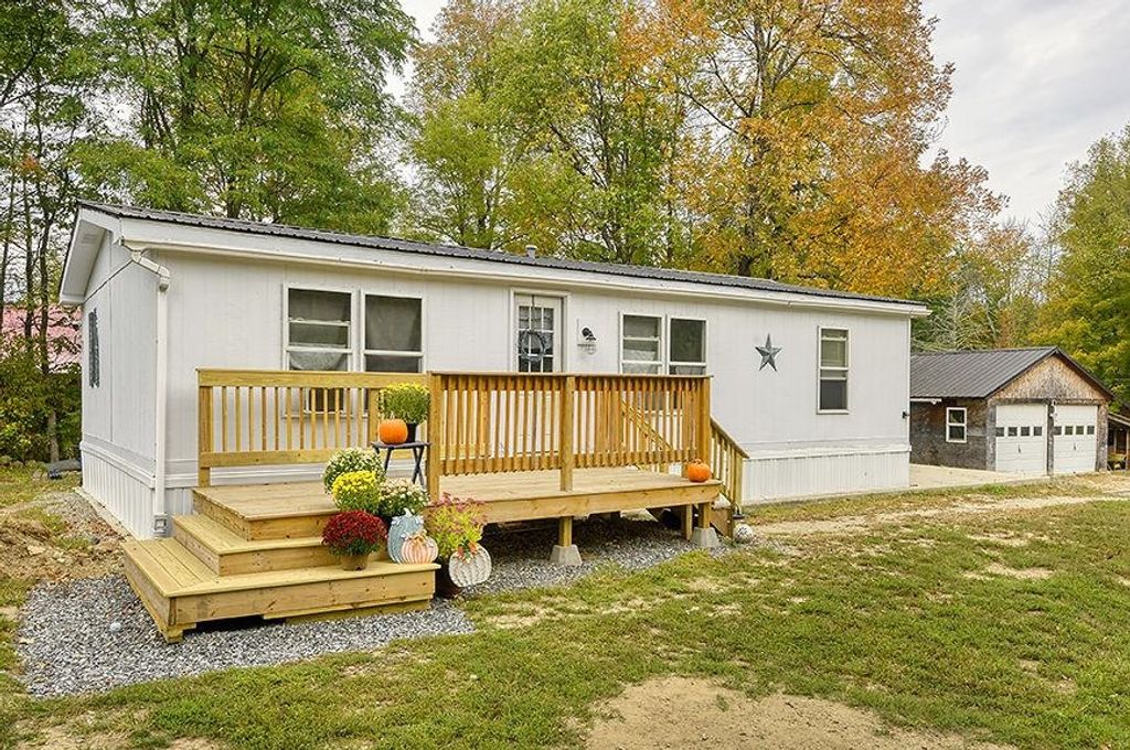 Photo of 49 Scotland Road, Winchester, NH 03470 (MLS # 5063001)