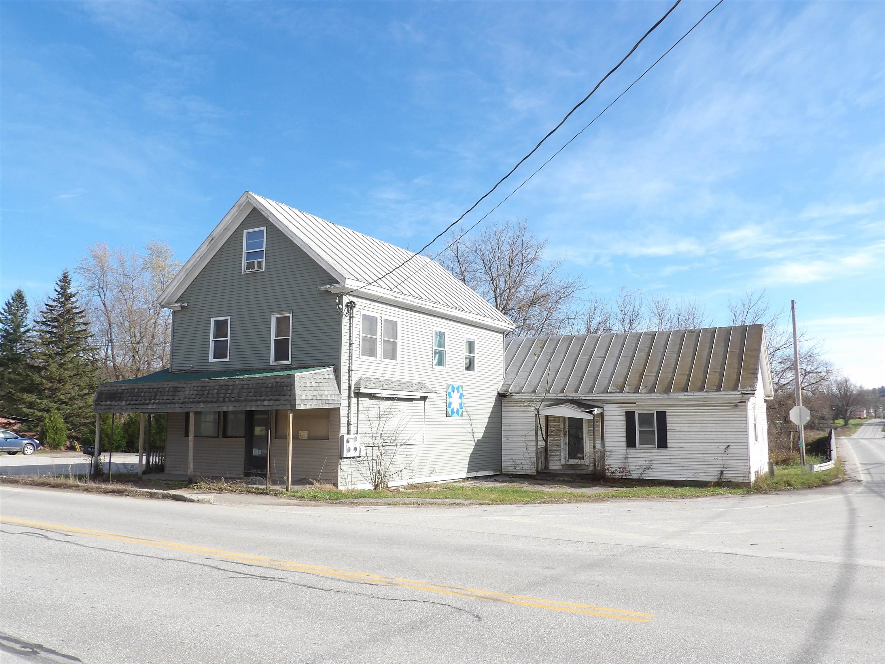 2813 VT Route 105