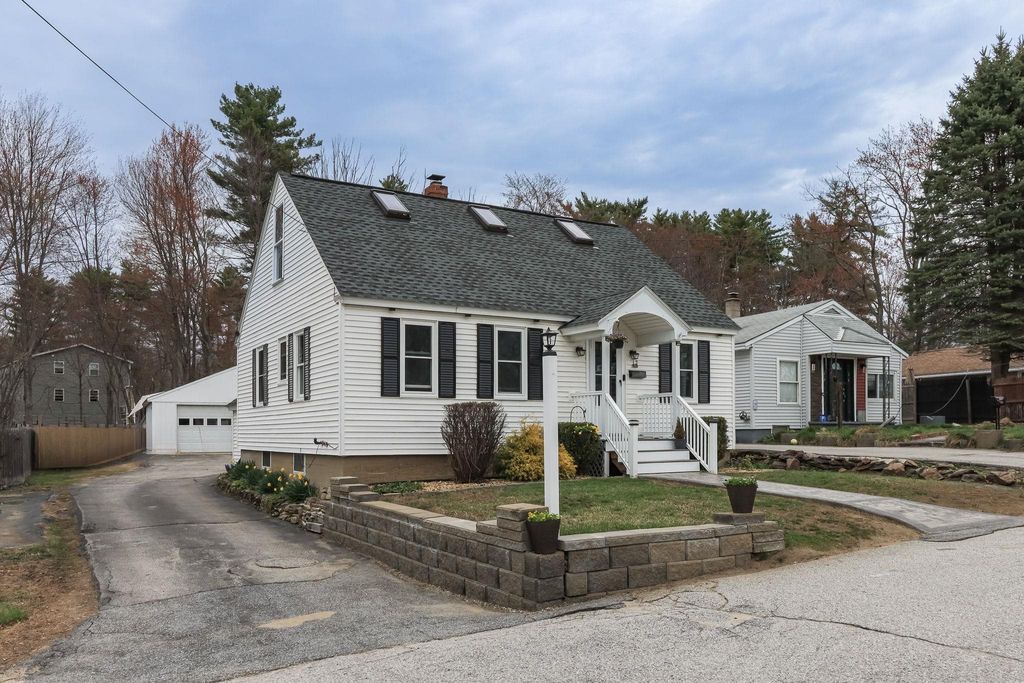 Photo of 12 Lindy Street, Pembroke, NH 03275 (MLS # 5083096)