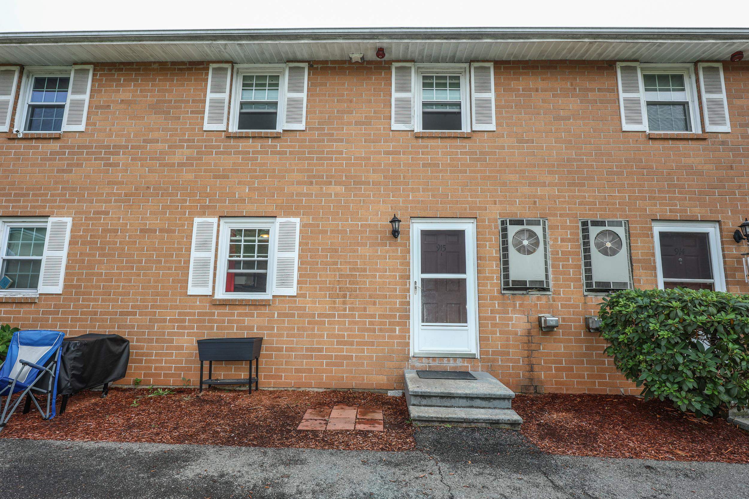 915 Elmwood Drive