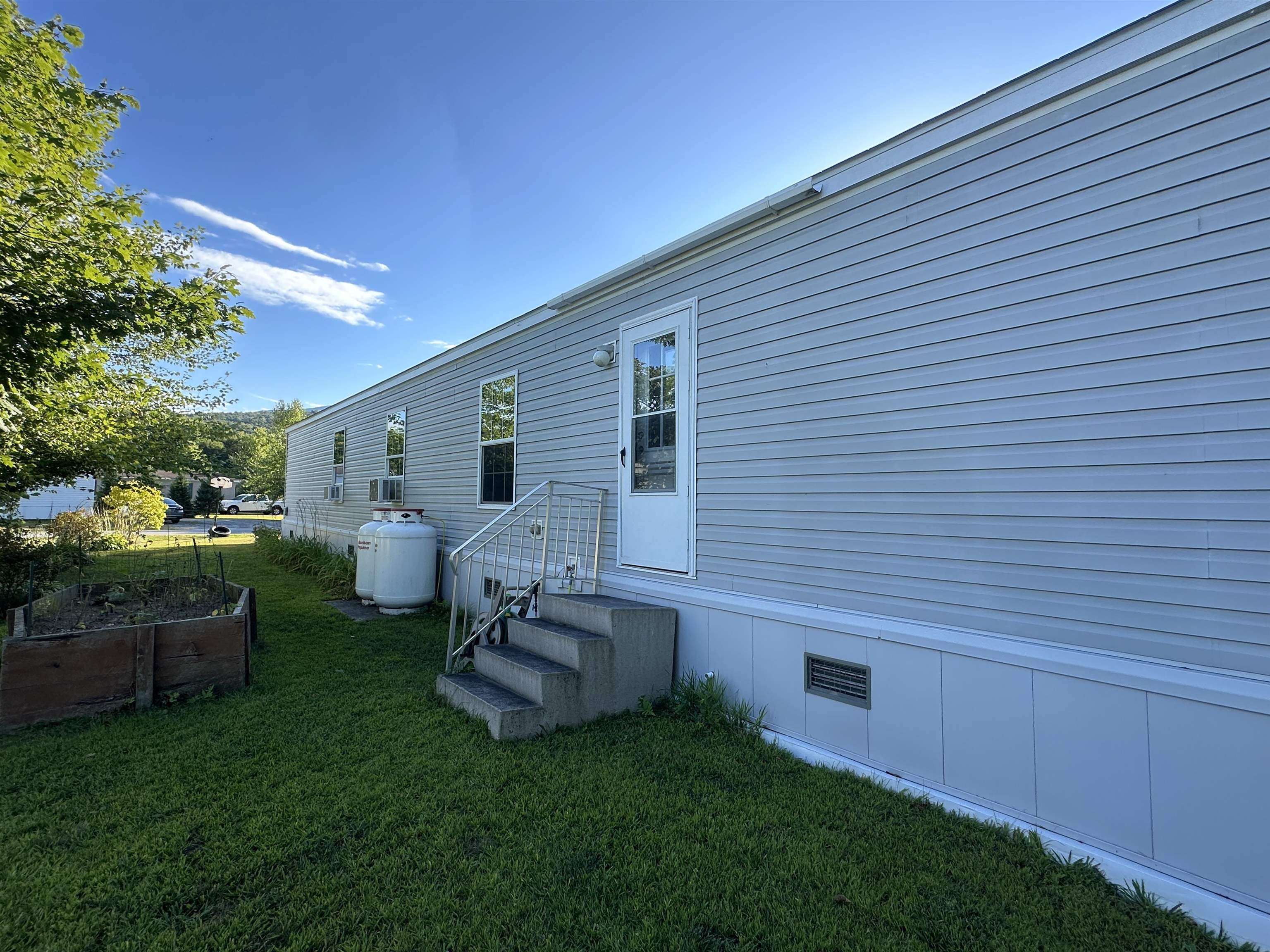 376 W Highland Drive