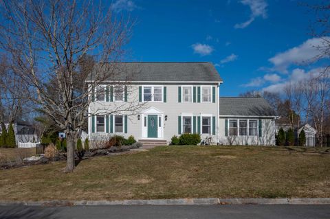 4 Chelsea Court Nashua NH 03062