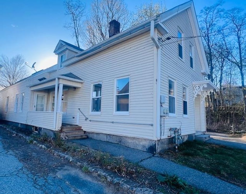 Photo of 10 Green Street, Nashua, NH 03064 (MLS # 5085274)
