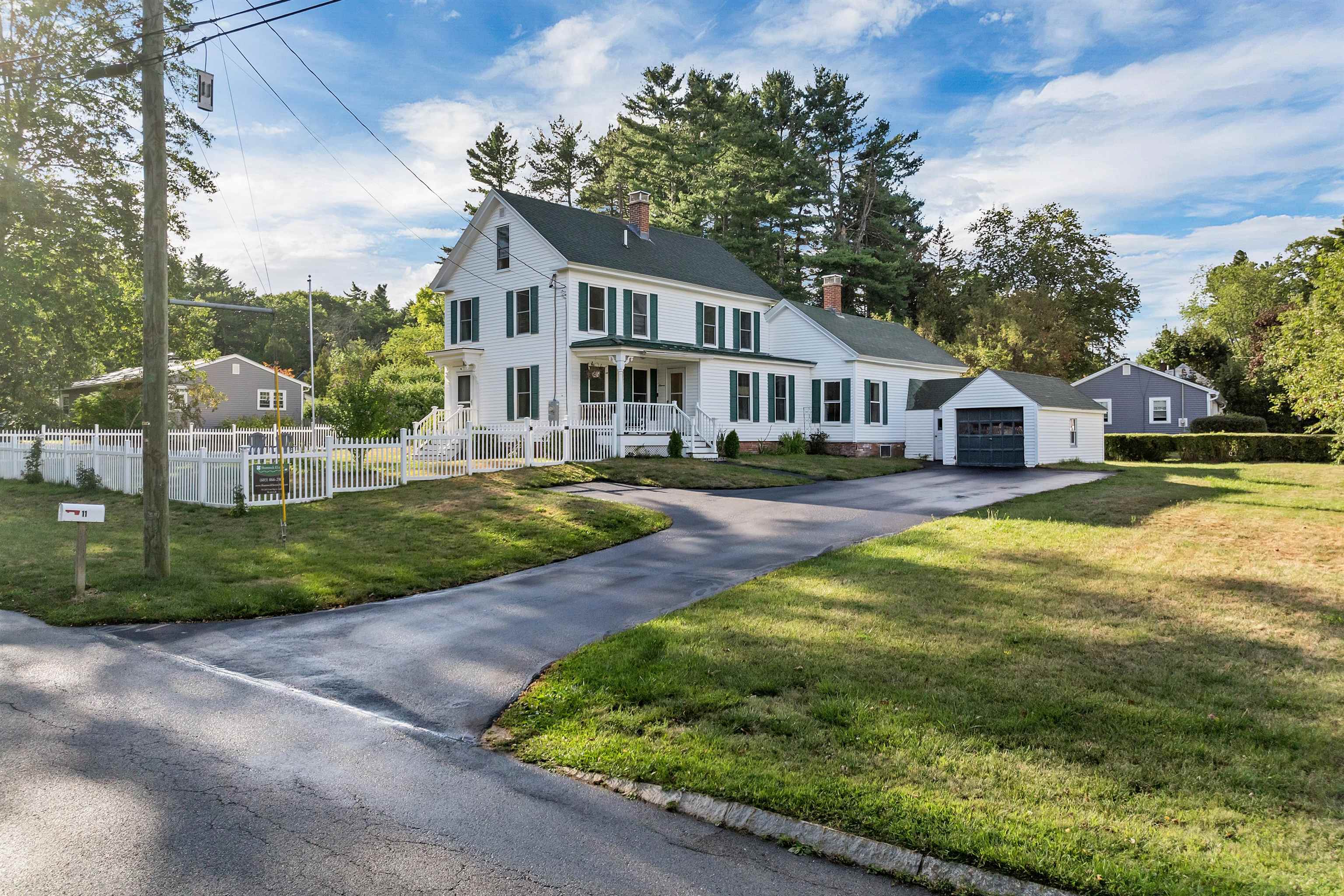 11 Old Stage Road