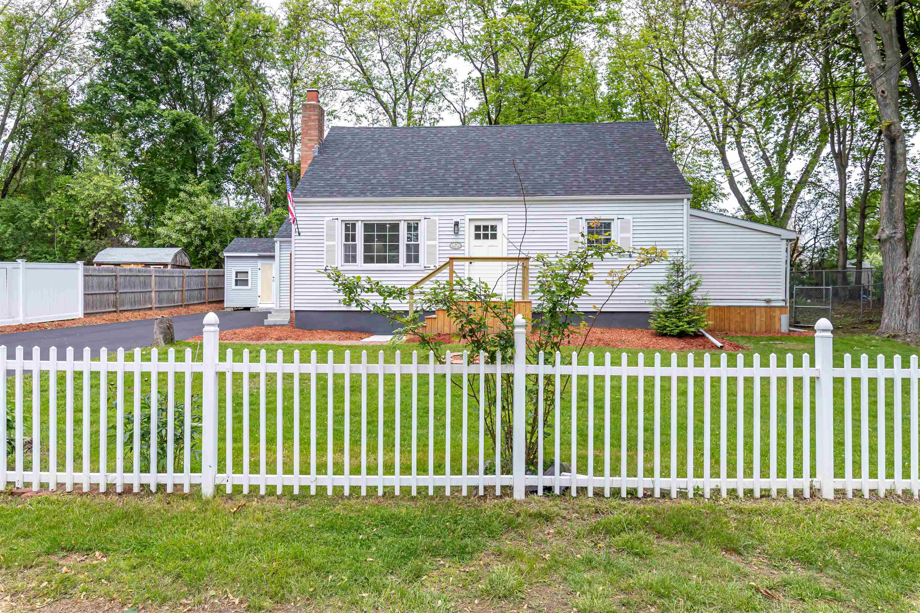 14 Barron Avenue