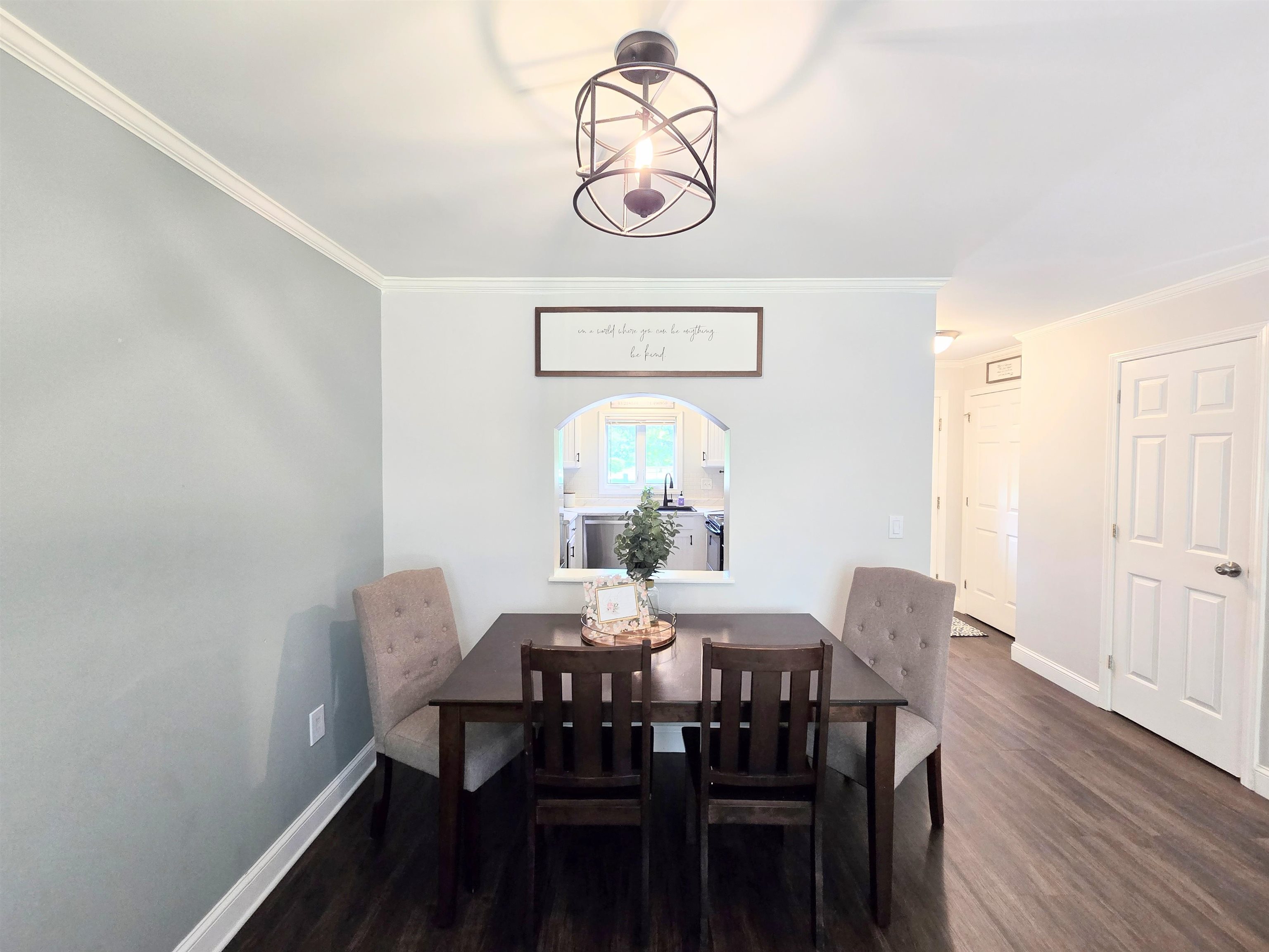 Concord, New Hampshire 03301, United States, 2 Bedrooms Bedrooms, ,2 BathroomsBathrooms,Residential,Active,191026