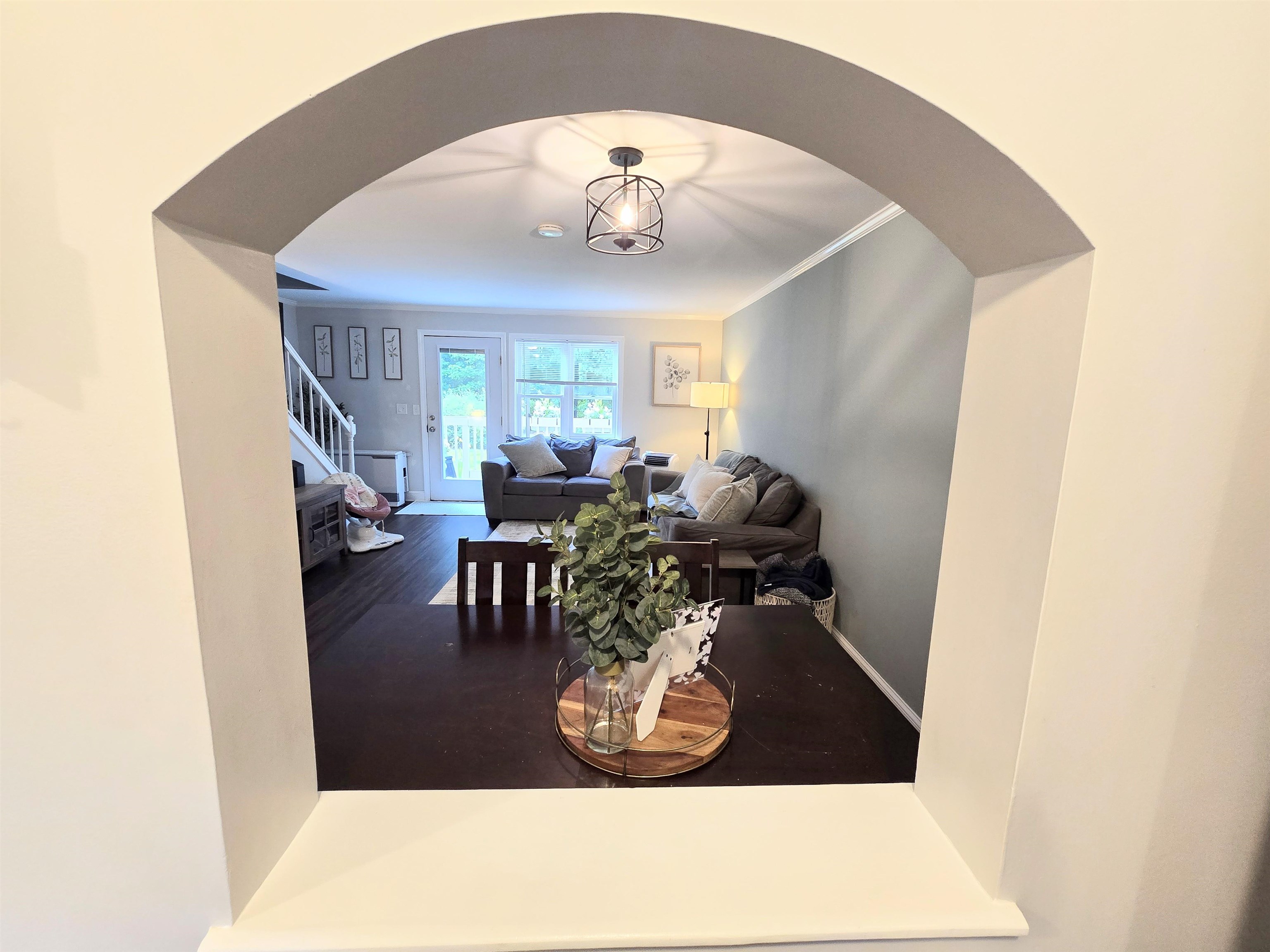 Concord, New Hampshire 03301, United States, 2 Bedrooms Bedrooms, ,2 BathroomsBathrooms,Residential,Active,191026