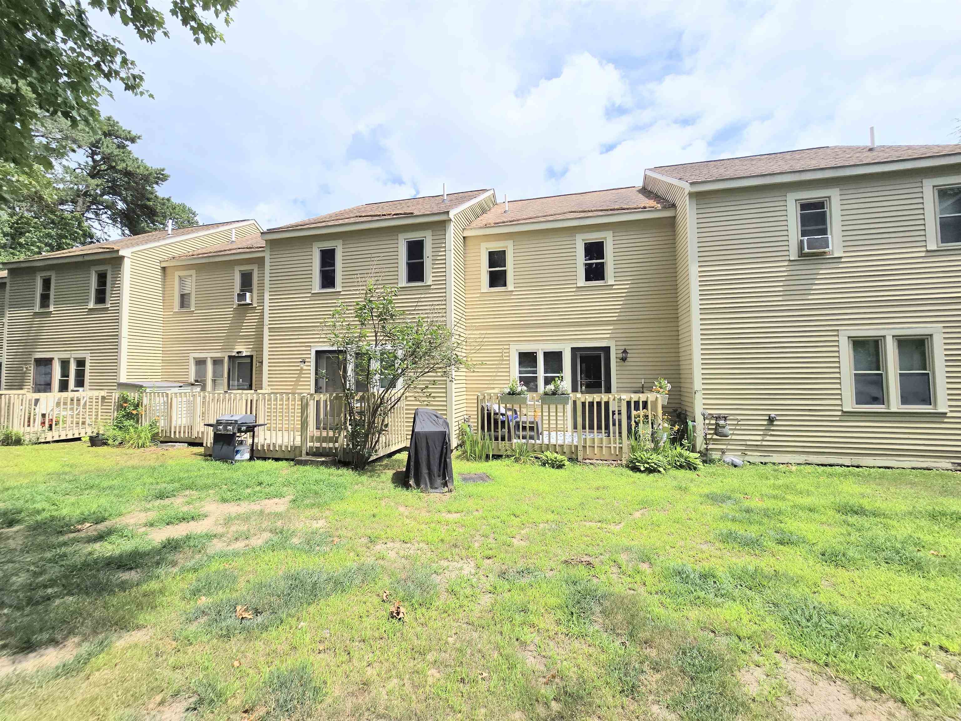 Concord, New Hampshire 03301, United States, 2 Bedrooms Bedrooms, ,2 BathroomsBathrooms,Residential,Active,191026