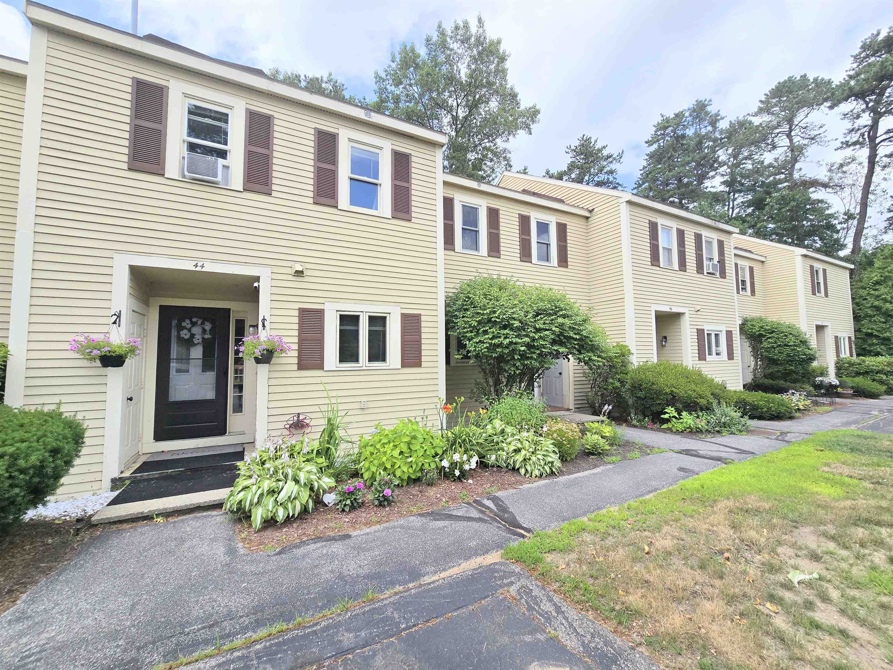 Concord, New Hampshire 03301, United States, 2 Bedrooms Bedrooms, ,2 BathroomsBathrooms,Residential,Active,191026