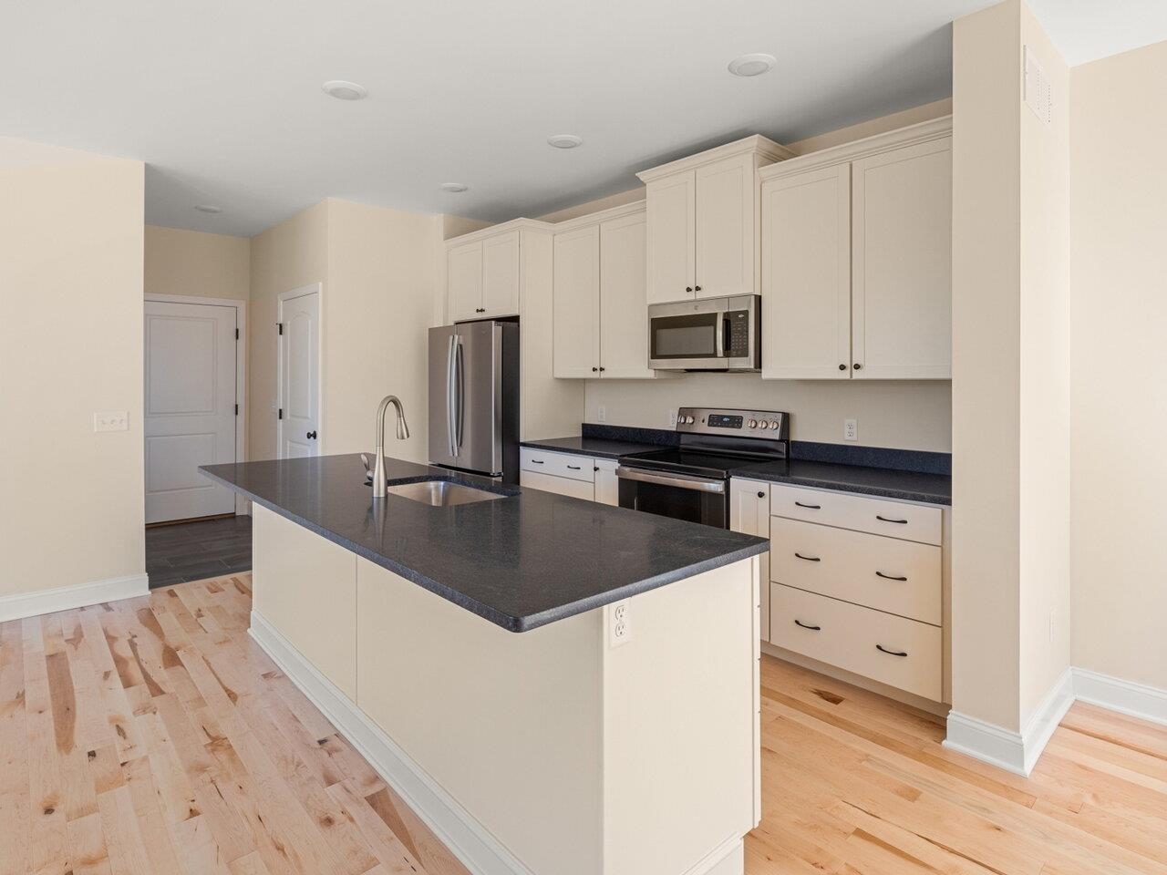 427 Old Farm Road