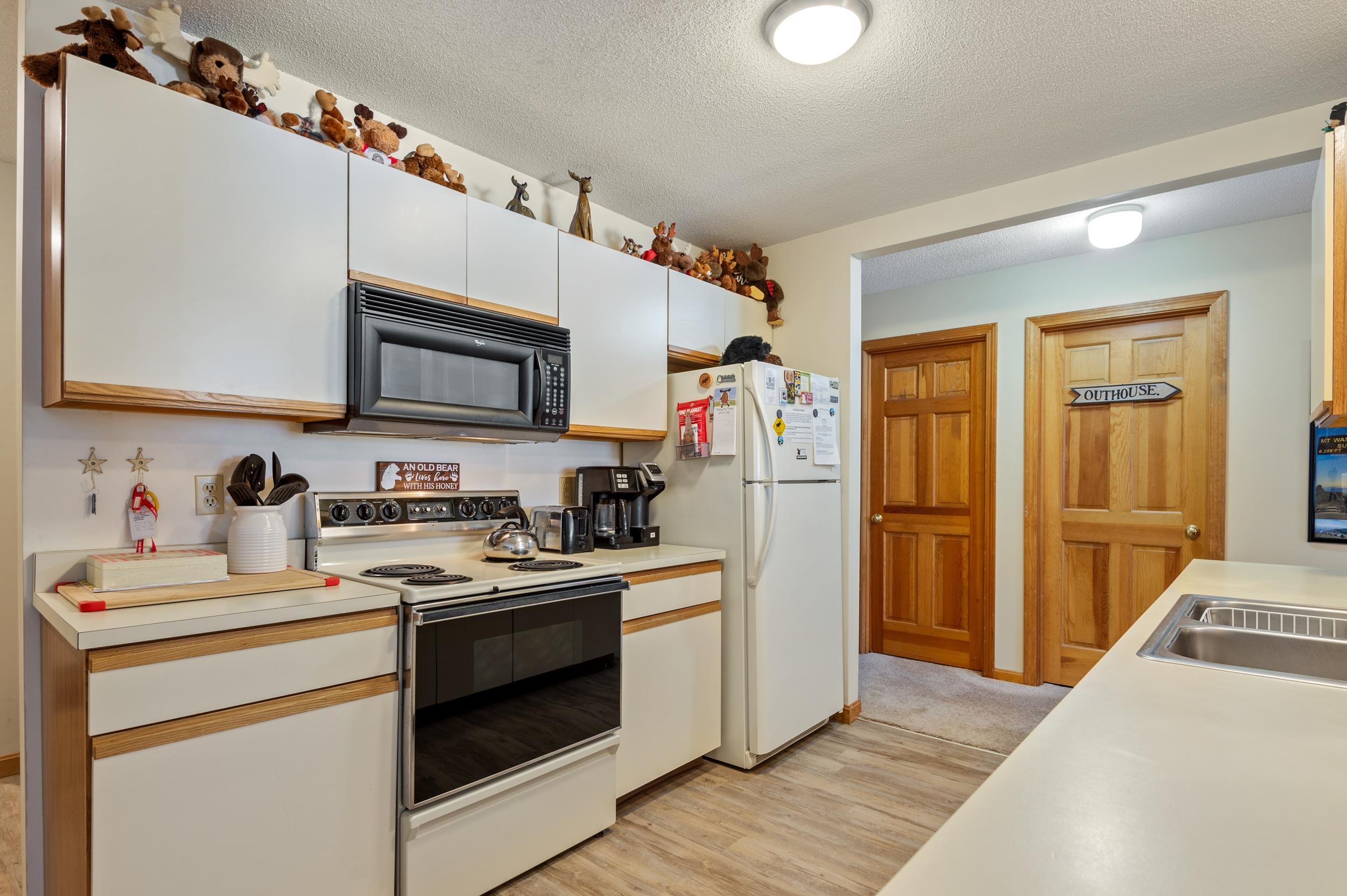 16 Purple Finch Road 71