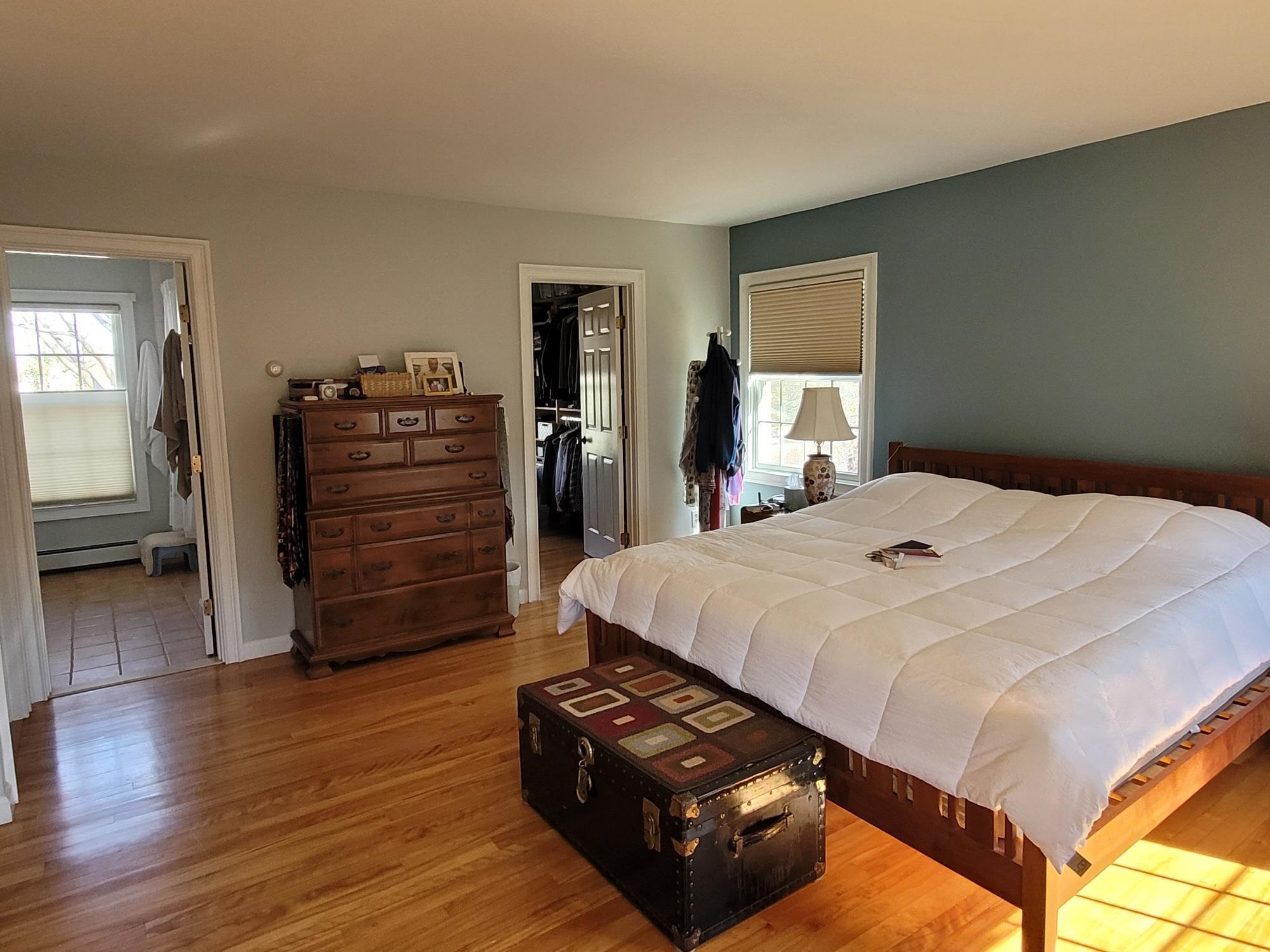 South Burlington, Vermont 05403, United States, 5 Bedrooms Bedrooms, ,4 BathroomsBathrooms,Residential,Active,96669