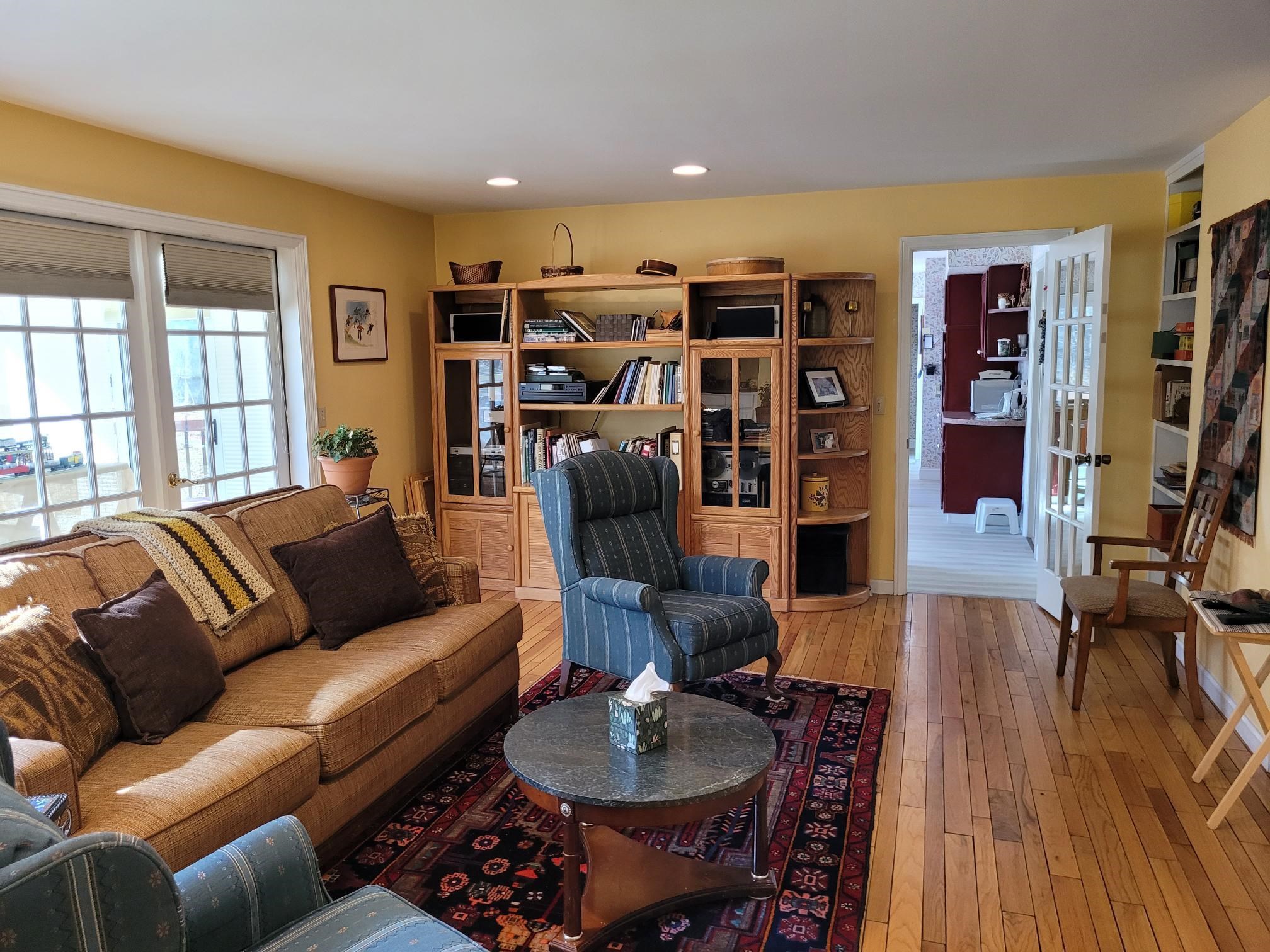 South Burlington, Vermont 05403, United States, 5 Bedrooms Bedrooms, ,4 BathroomsBathrooms,Residential,Active,96669