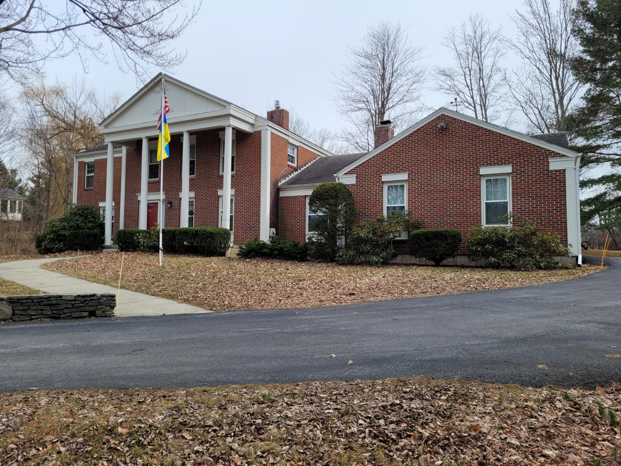 South Burlington, Vermont 05403, United States, 5 Bedrooms Bedrooms, ,4 BathroomsBathrooms,Residential,Active,96669