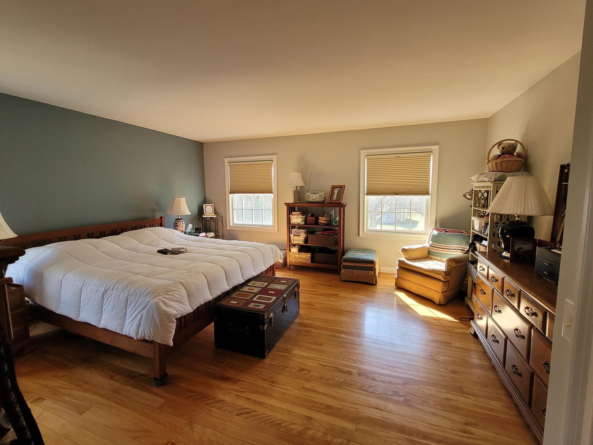 South Burlington, Vermont 05403, United States, 5 Bedrooms Bedrooms, ,4 BathroomsBathrooms,Residential,Active,96669