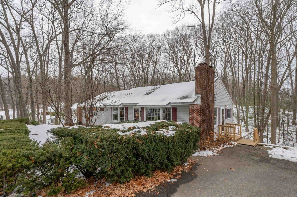 Photo of 226 Amesbury Road, Kensington, NH 03833 (MLS # 5071824)