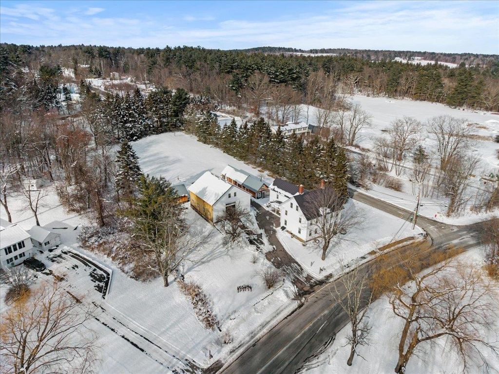Photo of 76 Tsienneto Road, Derry, NH 03038 (MLS # 5075660)
