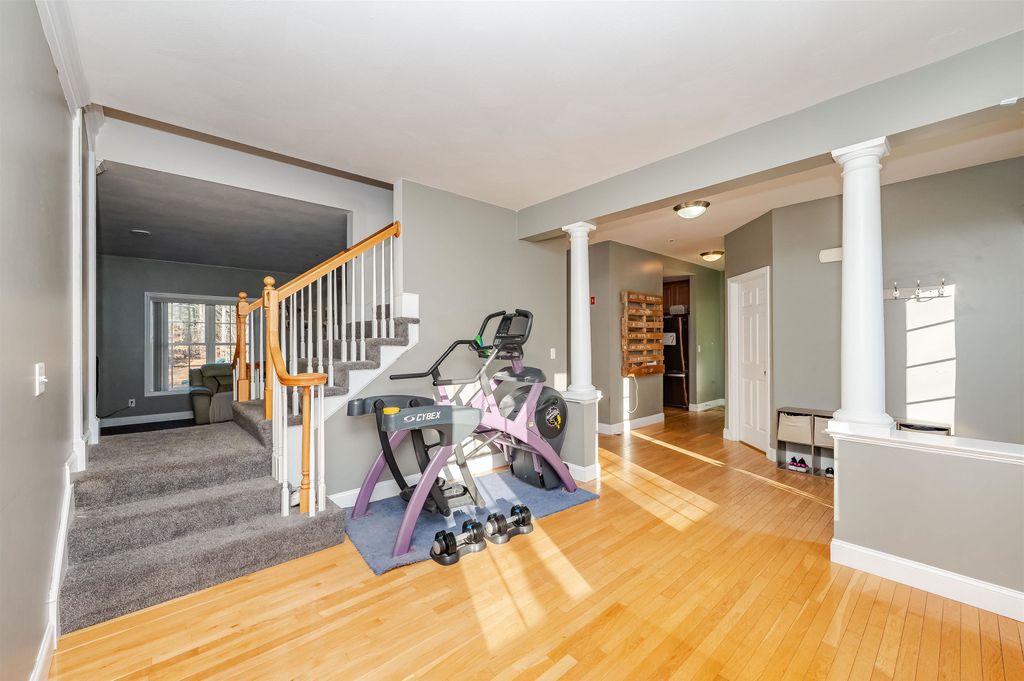 Photo of 16 Pond Road, Raymond, NH 03077 (MLS # 5082250)