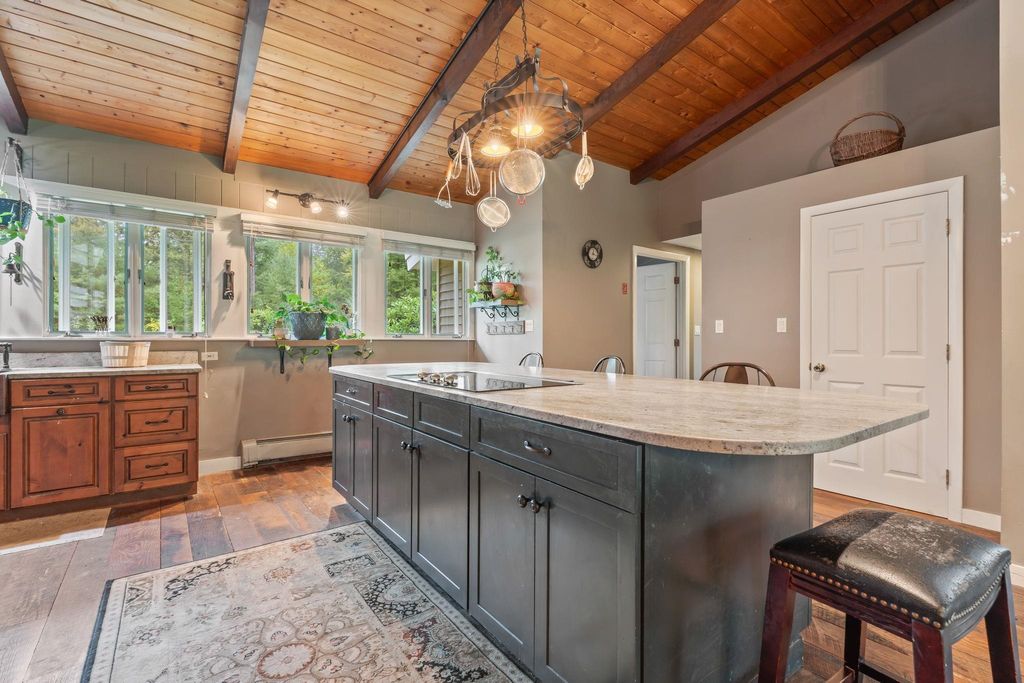 Photo of 4 Trow Road, Mont Vernon, NH 03057 (MLS # 5063558)