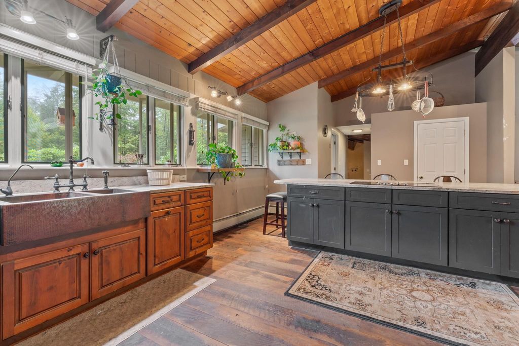 Photo of 4 Trow Road, Mont Vernon, NH 03057 (MLS # 5063558)