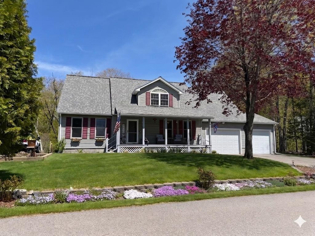 Photo of 39 Captain Lovewell Lane, Ossipee, NH 03814 (MLS # 5082114)