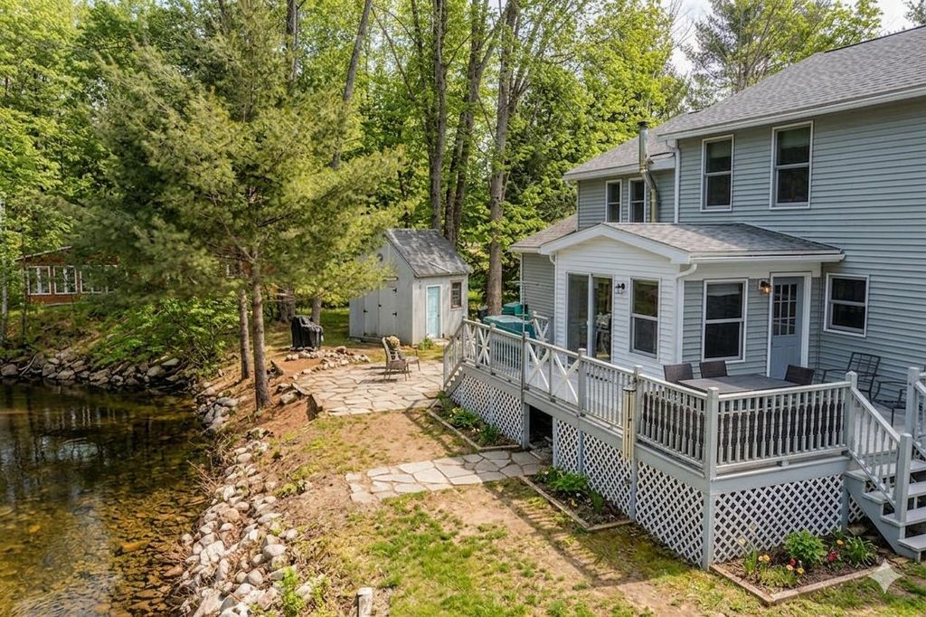 Photo of 39 Captain Lovewell Lane, Ossipee, NH 03814 (MLS # 5082114)