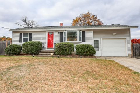 Photo of 130 E Hobart Street, Nashua, NH 03060 (MLS # 5067829)