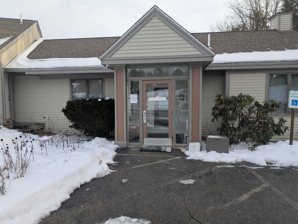 Photo of 165 Rochester Hill Road, Rochester, NH 03867 (MLS # 5072205)