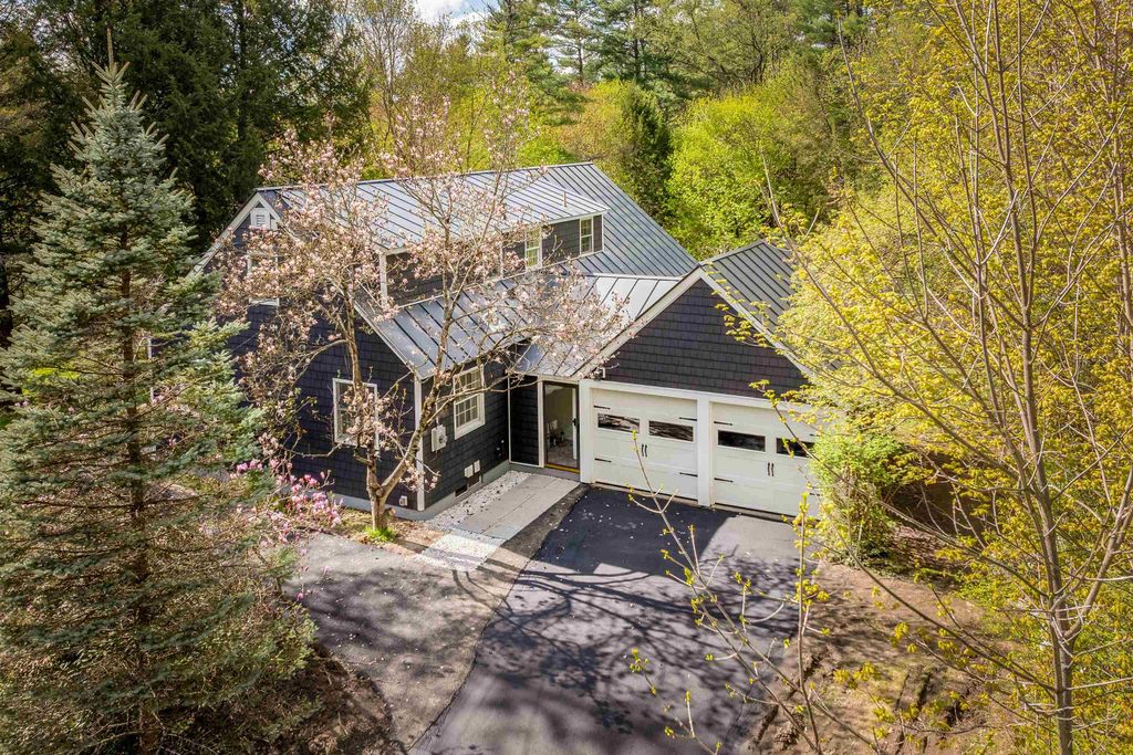 Photo of 75 E. Wheelock Street, Hanover, NH 03755 (MLS # 5087816)