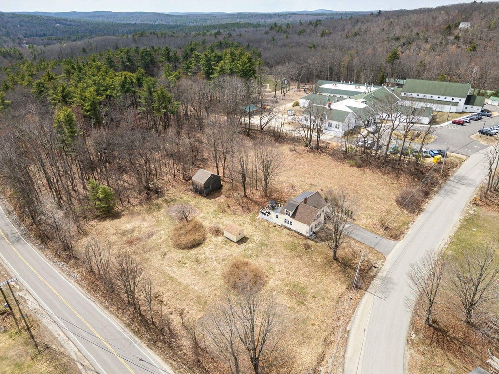 Photo of 9 Rhododendron Road, Fitzwilliam, NH 03447 (MLS # 5083820)