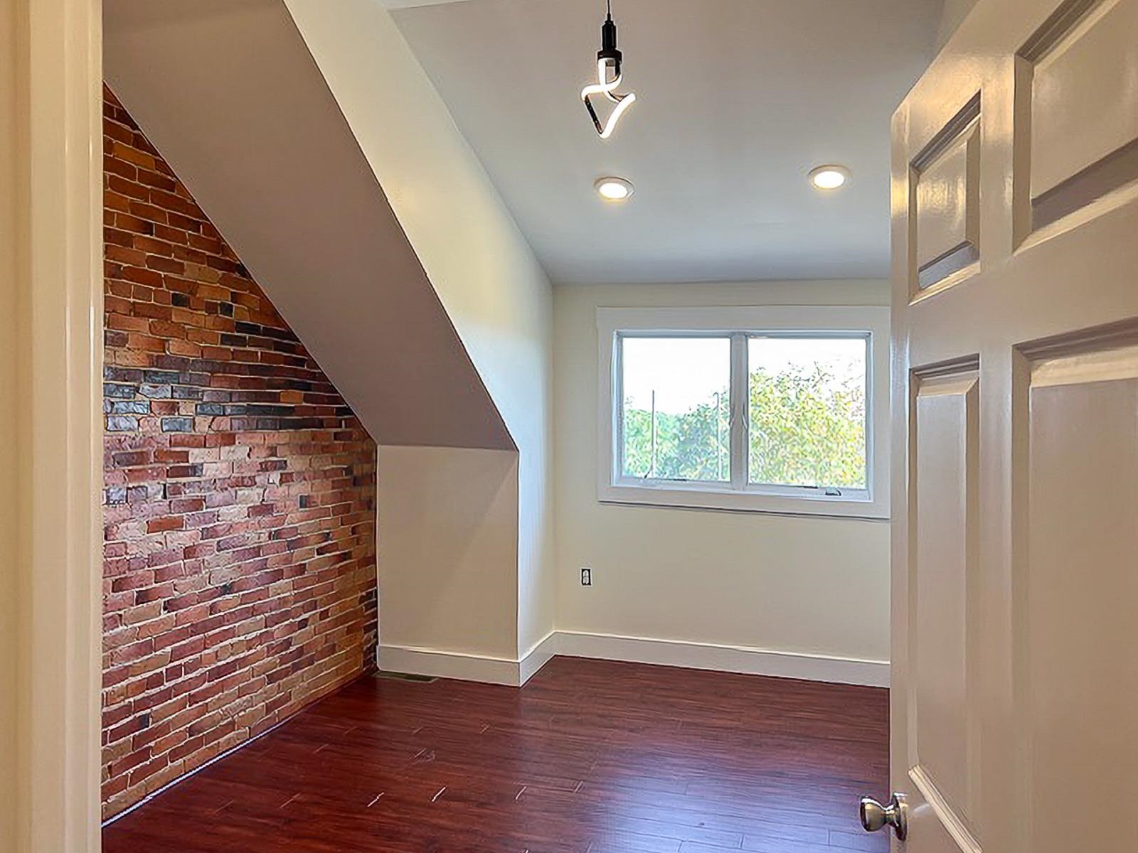 Somersworth, New Hampshire 03878, United States, 2 Bedrooms Bedrooms, ,1 BathroomBathrooms,Residential,Active,232007