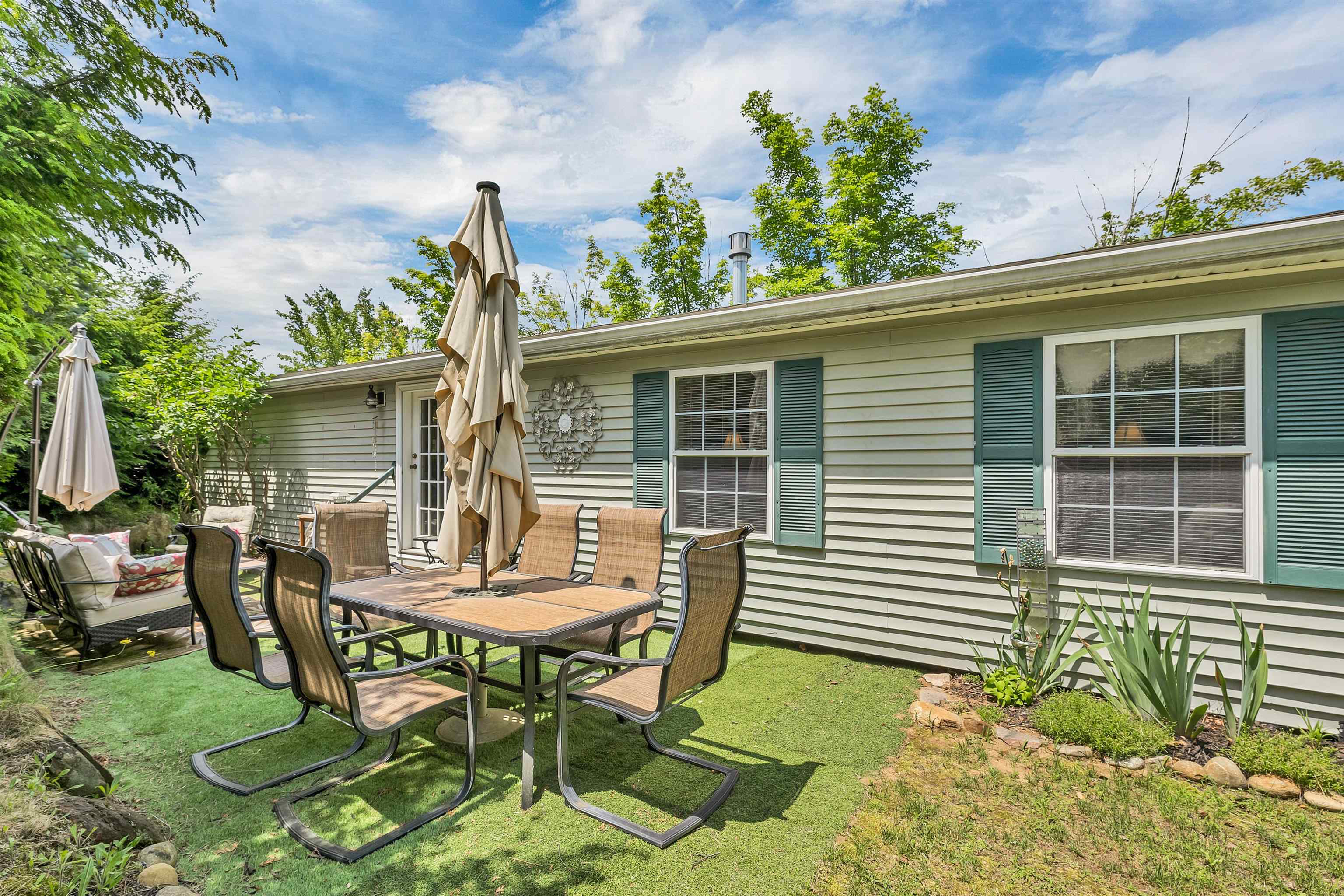 33 Great Brook Drive