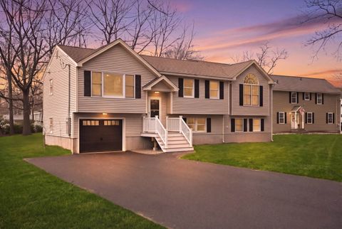 34 Shore Drive Salem NH 03079