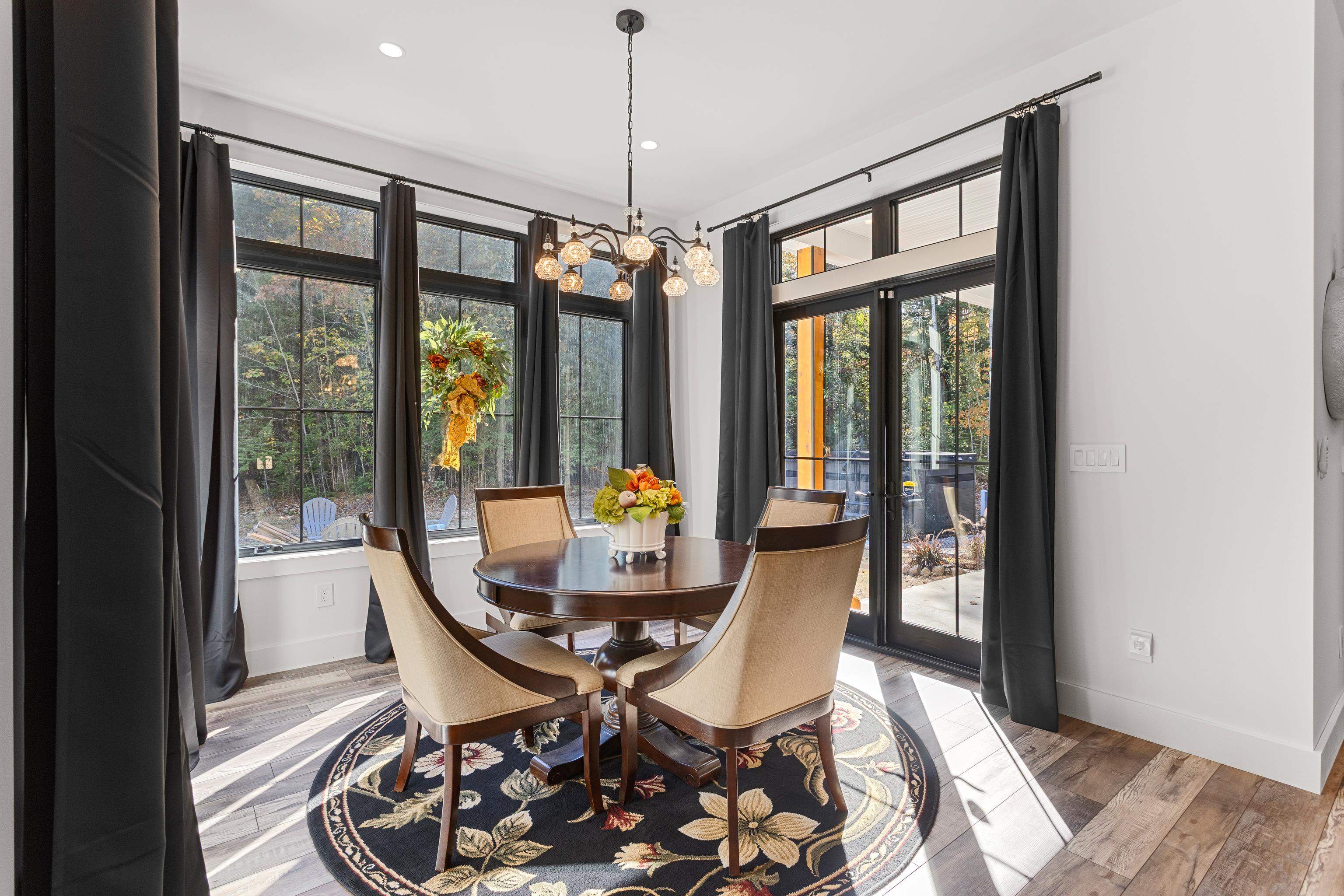 Albany, New Hampshire 03818, United States, 3 Bedrooms Bedrooms, ,3 BathroomsBathrooms,Residential,Active,226704