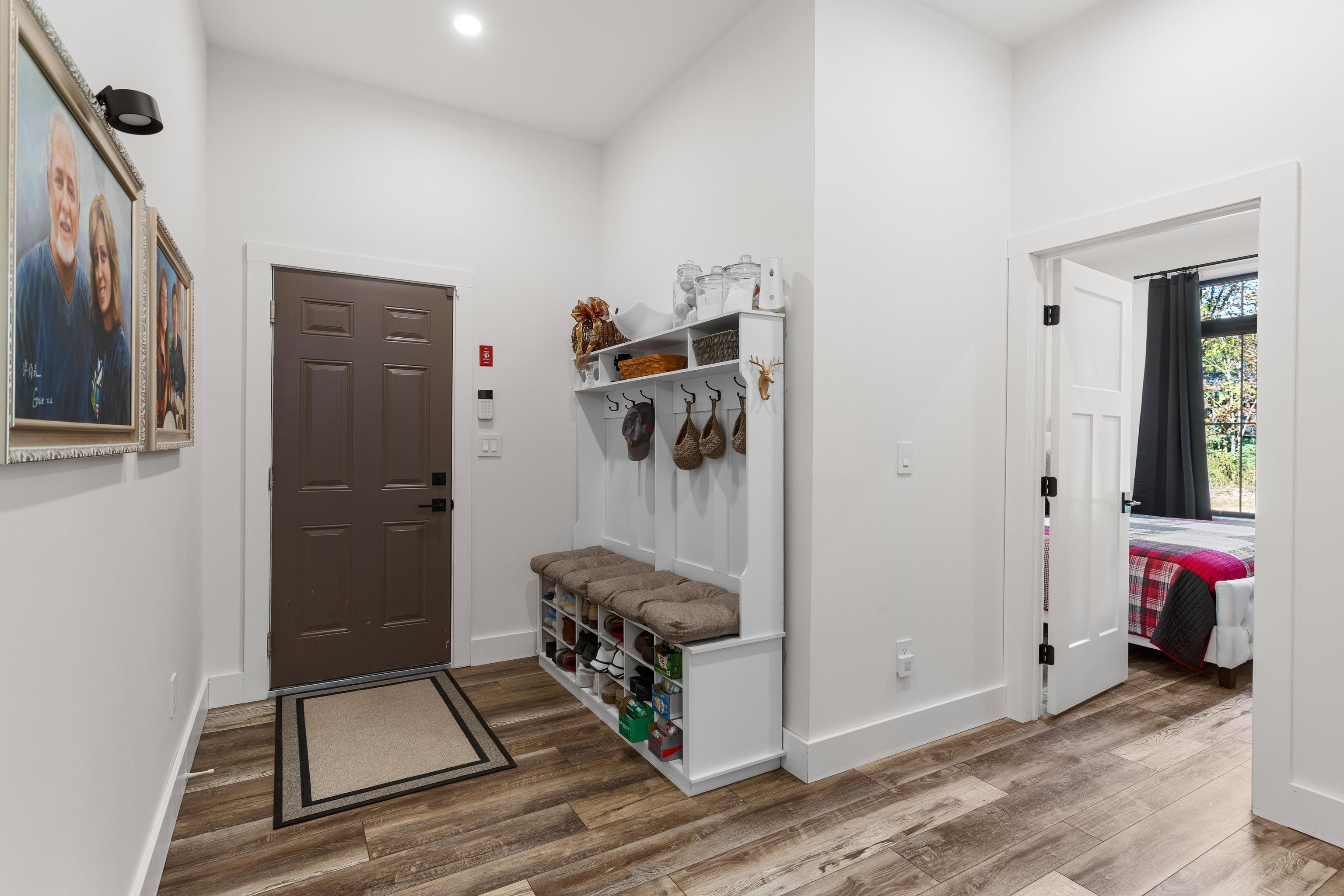 Albany, New Hampshire 03818, United States, 3 Bedrooms Bedrooms, ,3 BathroomsBathrooms,Residential,Active,226704