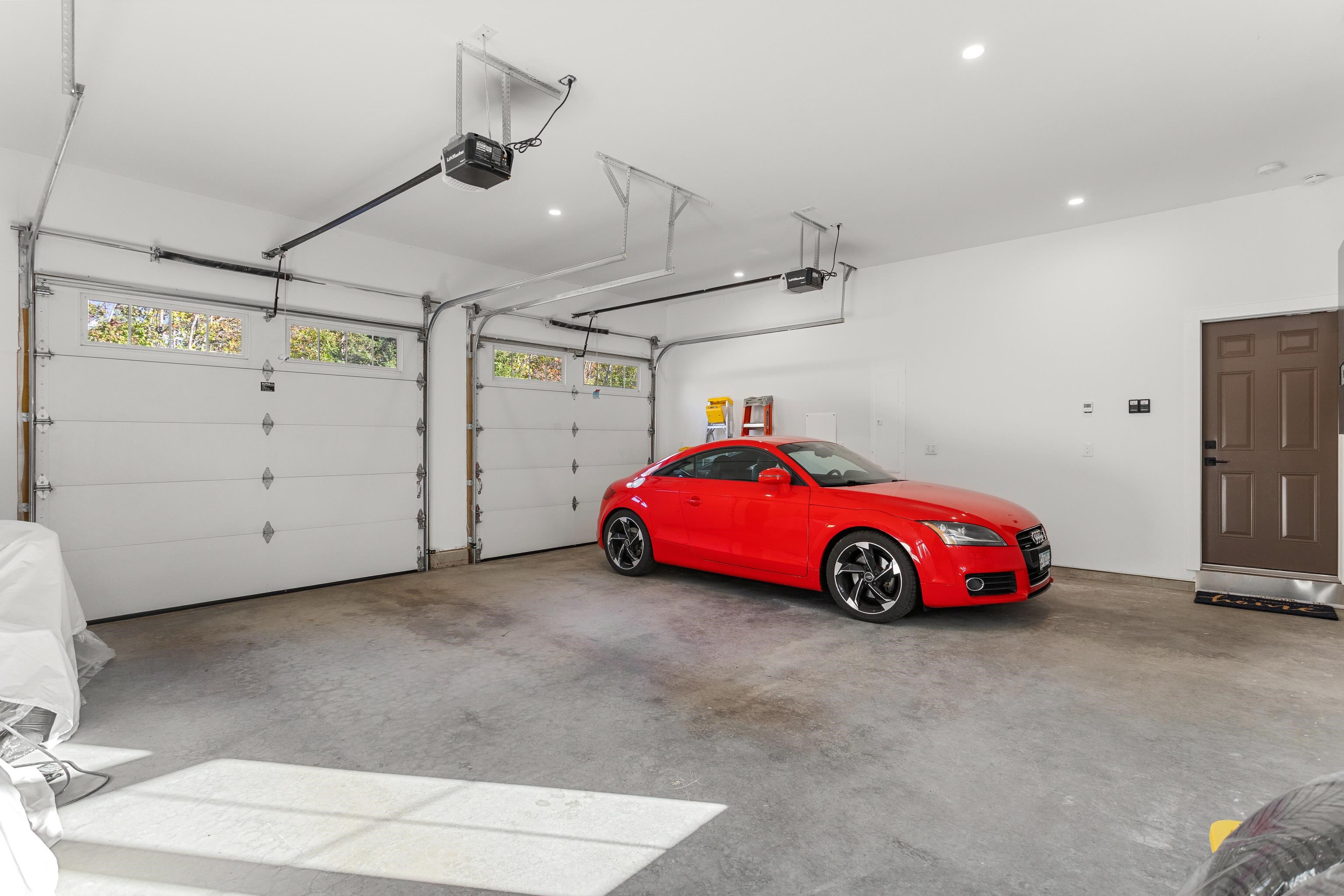 Albany, New Hampshire 03818, United States, 3 Bedrooms Bedrooms, ,3 BathroomsBathrooms,Residential,Active,226704