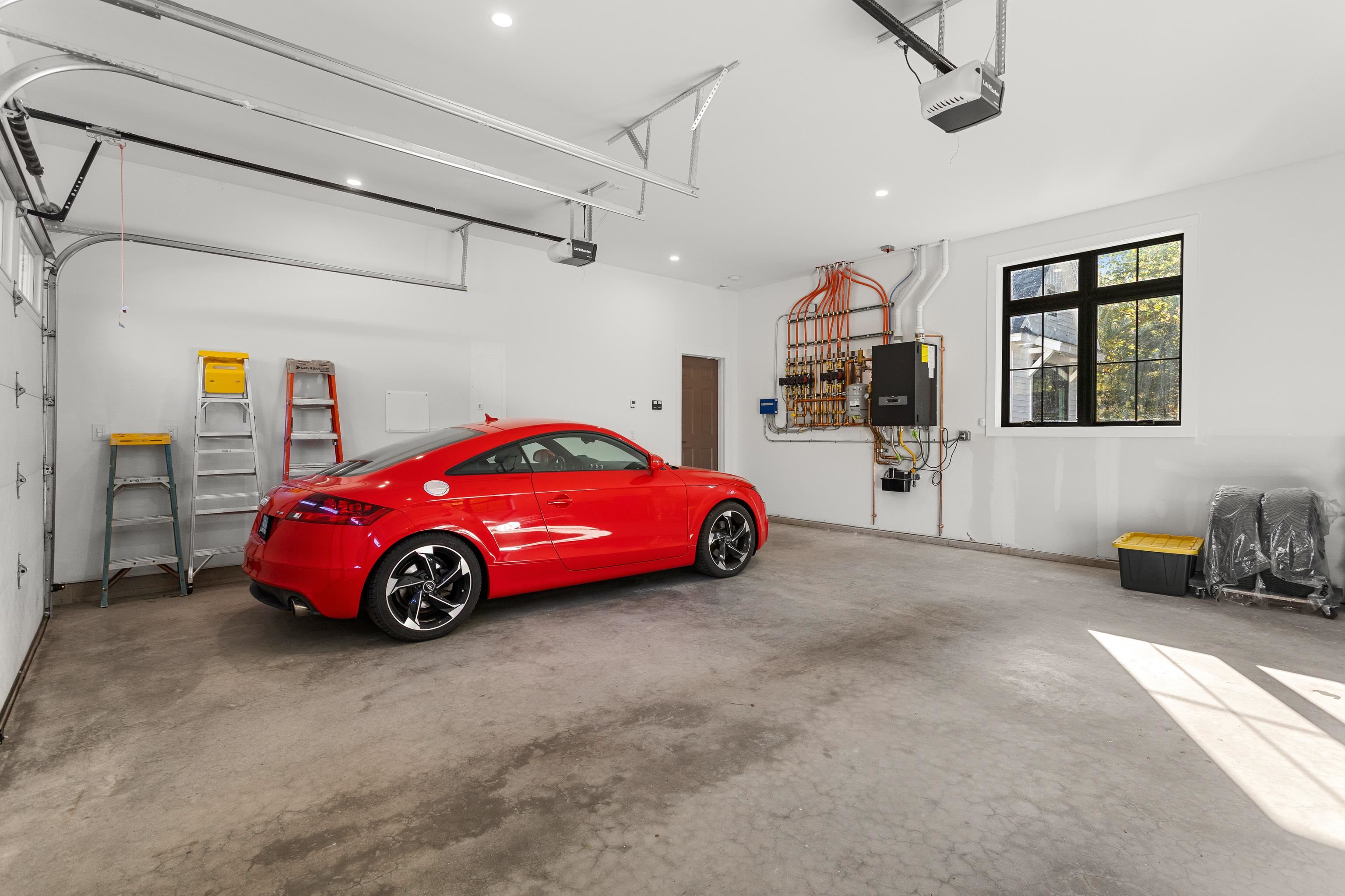 Albany, New Hampshire 03818, United States, 3 Bedrooms Bedrooms, ,3 BathroomsBathrooms,Residential,Active,226704