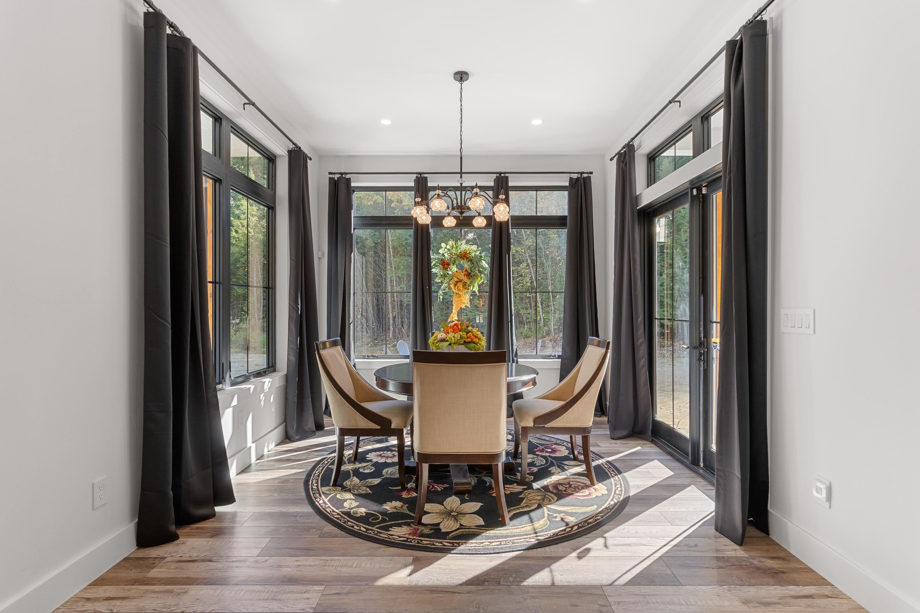 Albany, New Hampshire 03818, United States, 3 Bedrooms Bedrooms, ,3 BathroomsBathrooms,Residential,Active,226704