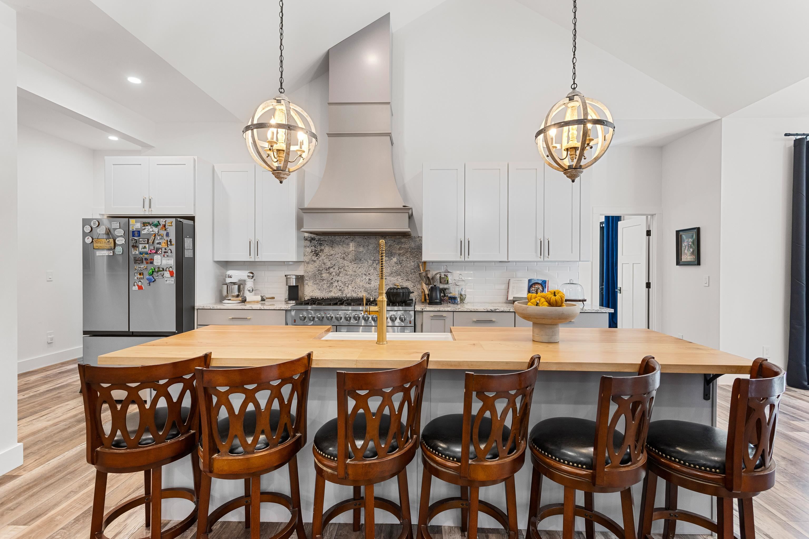 Albany, New Hampshire 03818, United States, 3 Bedrooms Bedrooms, ,3 BathroomsBathrooms,Residential,Active,226704