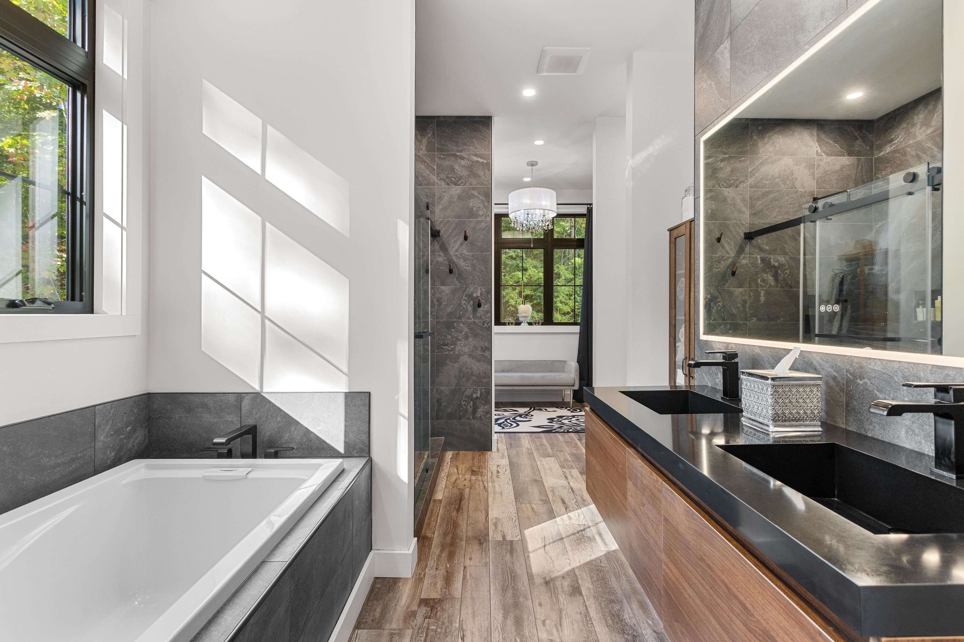 Albany, New Hampshire 03818, United States, 3 Bedrooms Bedrooms, ,3 BathroomsBathrooms,Residential,Active,226704