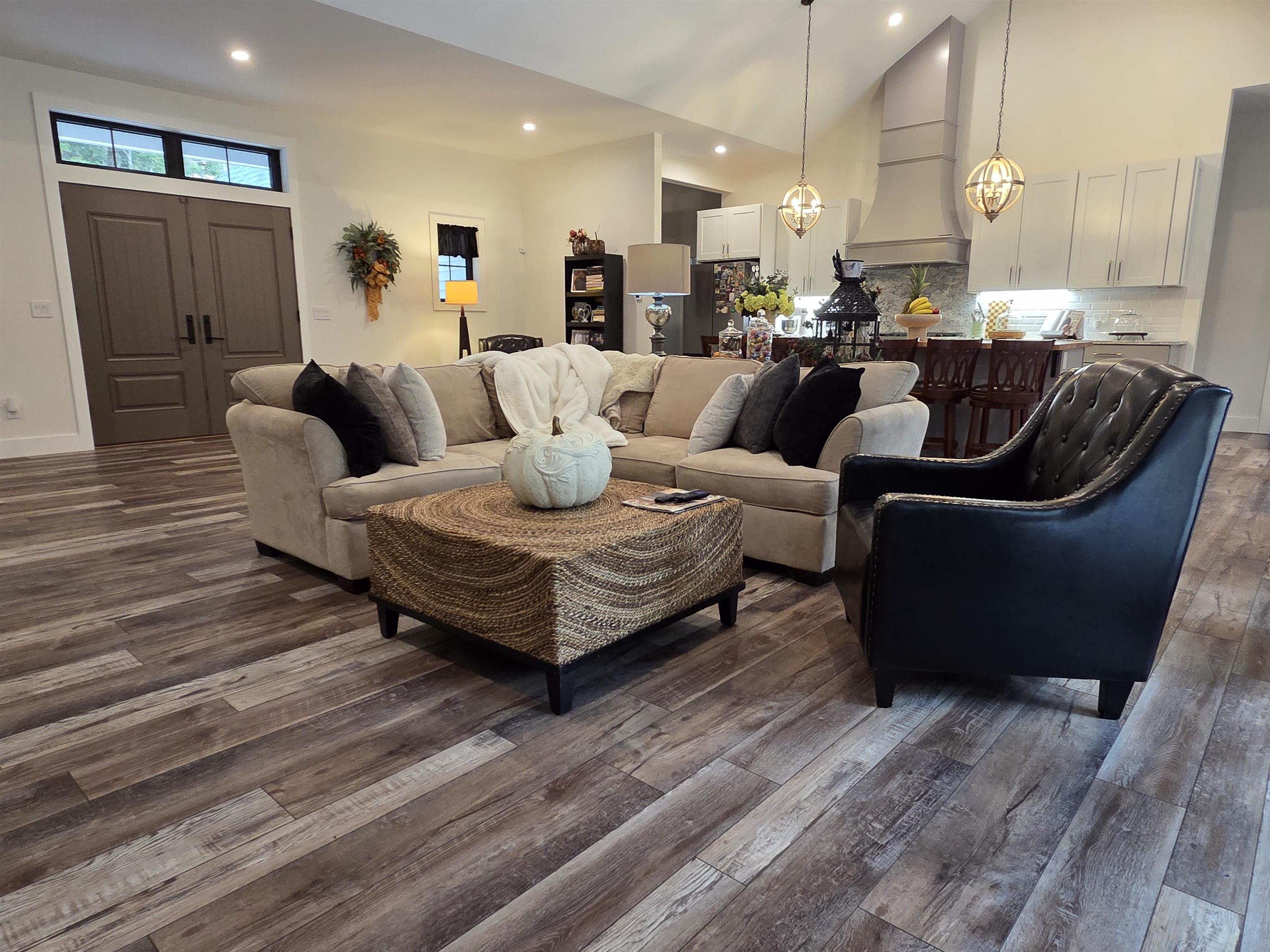 Albany, New Hampshire 03818, United States, 3 Bedrooms Bedrooms, ,3 BathroomsBathrooms,Residential,Active,226704