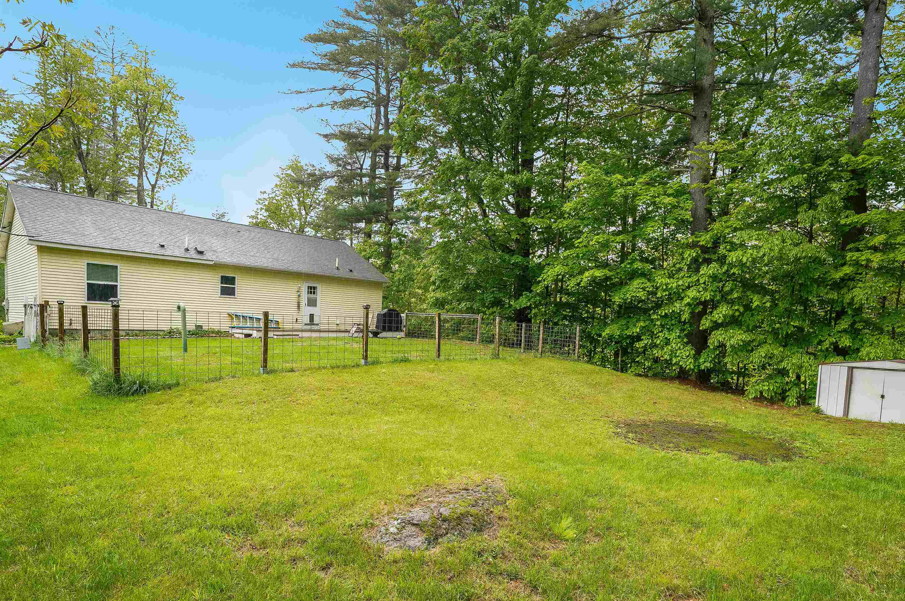 81 Center Road