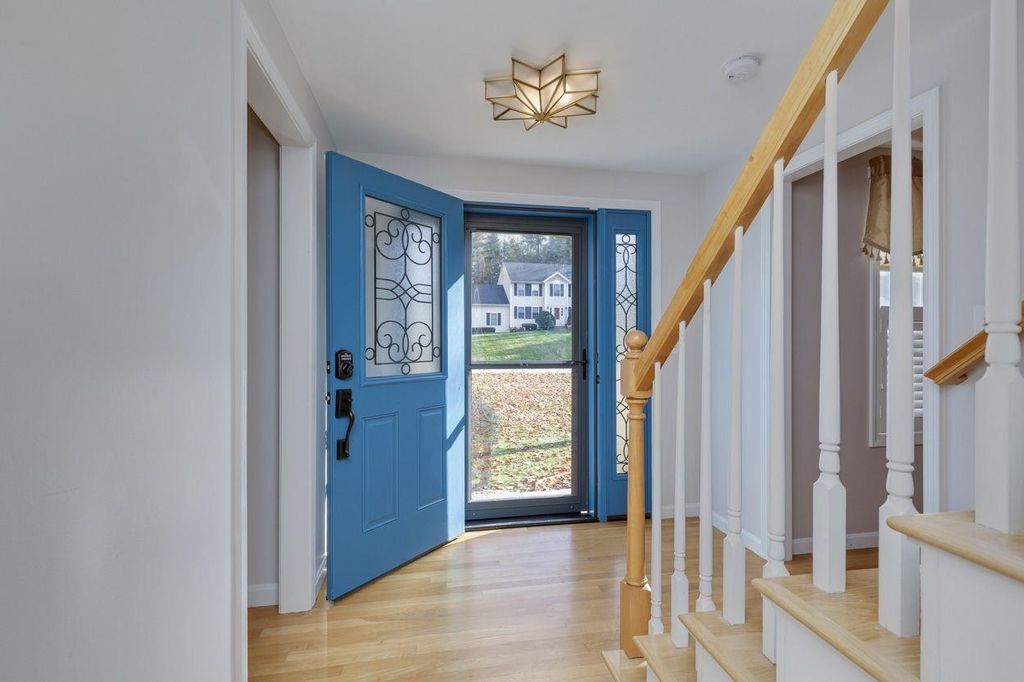 Photo of 27 Sarah Drive, Merrimack, NH 03054 (MLS # 5070613)